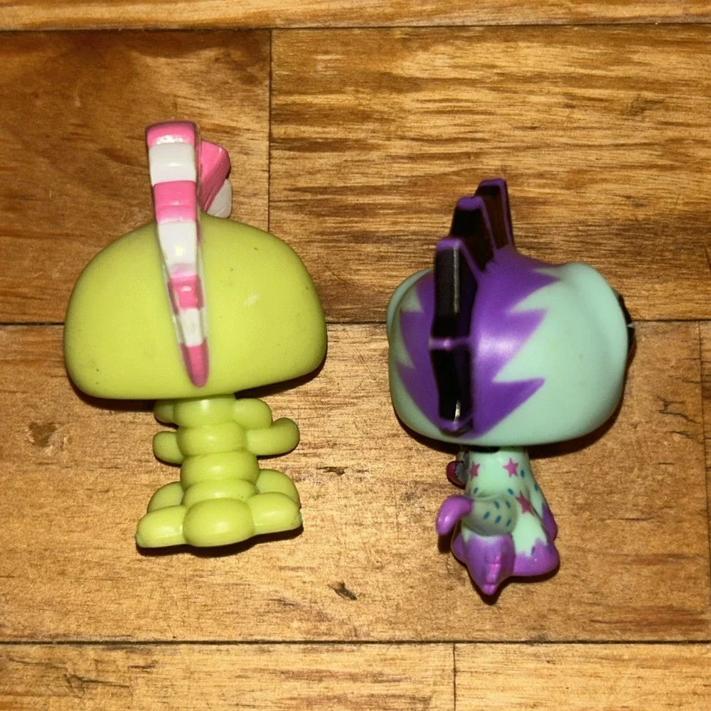 Littlest Pet Shop LPS Special Edition Punkiest Pets Iguana & Caterpillar
